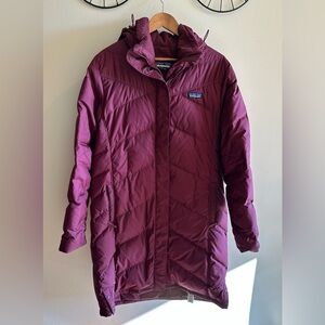 Paragonia Women's Down With It Parka Sequoia Red XL